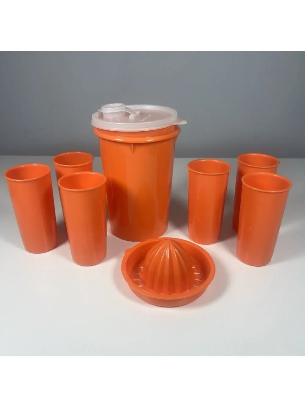 Tupperware 9 pc Orange Juice Set Juicer Pitcher Lid 6 Cups Orange NOS